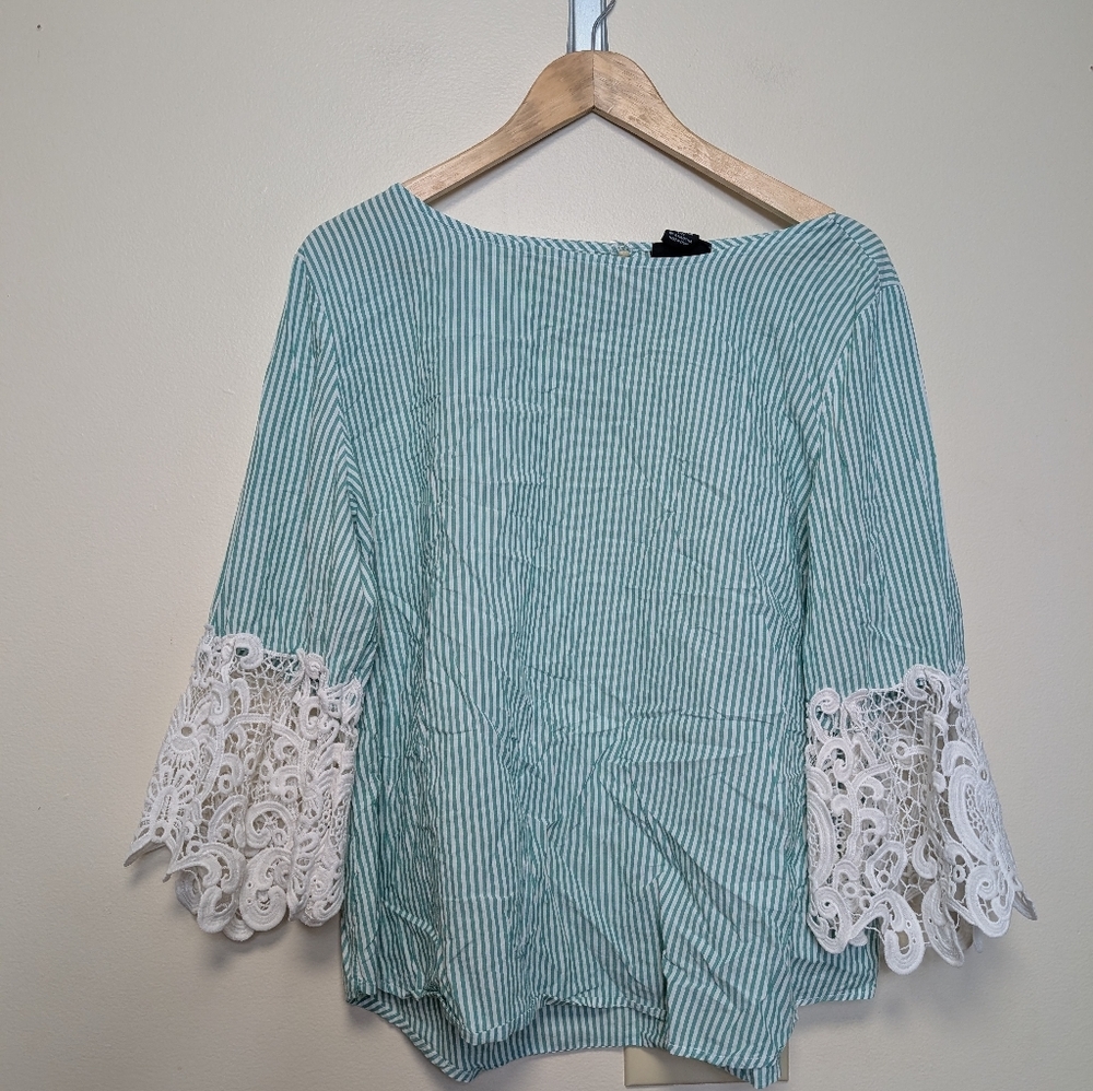 Liz Claiborne Green Striped Blouse with Eyelet Bell Sleeves | PXXL Petite